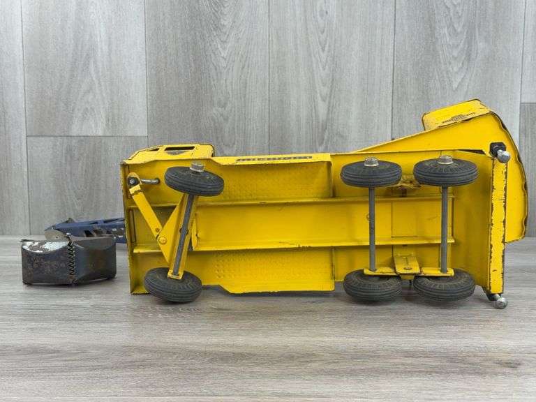 Clark Equipment Michigan Model T-24 Crane Truck, Truck Is 17”L, Nylint Toys