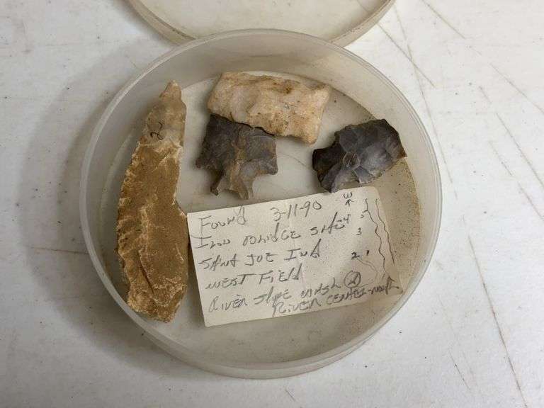 4 Worked Stone Arrowheads and Tools