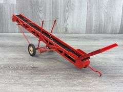 Tru-Scale Elevator, 1/16, Carter