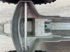 Oliver 70 NF W/Driver, 1/16, Slik-Toys