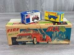 Friction Fire Truck W/Siren Empty Box, Made In China, MF 718; Matchbox #40 Hay Trailer Empty Box; Tomica ME 1155 Empty Box, 1/74