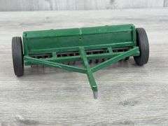 Oliver Superior Grain Drill, 1/16, Slik, #9837