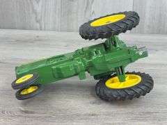 John Deere 3020 NF, 1/16, Long Filters, Ertl, Missing Muffler