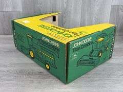 John Deere Titan Combine-1/24, Stock#524 & Corn Planter-1/16, Stock #595 Empty Boxes, Ertl Toys