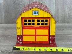 Marx Toys Tin Barn W/Working Door, 10 1/2”Wx8 1/4”Dx7 3/4”H