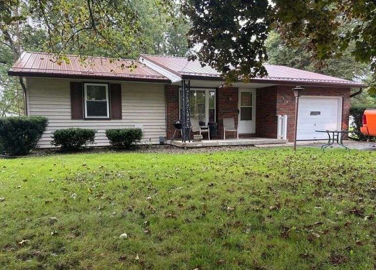 913 Maplehurst Ave, Montpelier, OH 43543