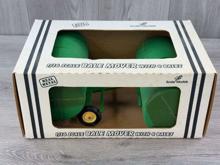 Bale Mover W/4 Bales, 1/16, Scale Models