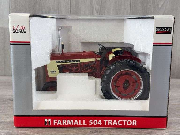 International Farmall 504 NF, 1/16, 2005 Lafayette Farm Toy Show, SpecCast