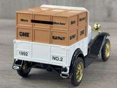 White-New Idea Ford Model A Pickup Bank, 1/25, SpecCast, 1992 Farm Show Edition, No. 2