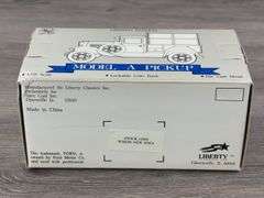 White-New Idea Ford Model A Pickup Bank, 1/25, SpecCast, 1992 Farm Show Edition, No. 2