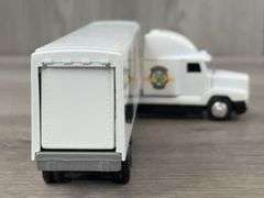 Freightliner 120 John Deere Self-Propelled Combines Tractor Trailer, 1/64, 50 Yrs. Of Leadership, Ertl Collectibles