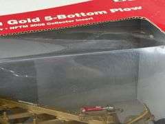 IH McCormick Farmall 560 Diesel NF Demonstrator W/Gold 5 Bottom Plow, 1/16, Ertl, NFTM