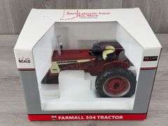 International Farmall 504 NF, 1/16, 2005 Lafayette Farm Toy Show, SpecCast