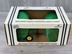 Bale Mover W/4 Bales, 1/16, Scale Models