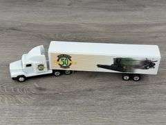Freightliner 120 John Deere Self-Propelled Combines Tractor Trailer, 1/64, 50 Yrs. Of Leadership, Ertl Collectibles