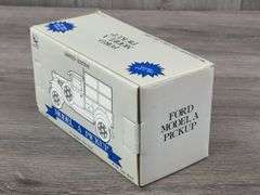 White-New Idea Ford Model A Pickup Bank, 1/25, SpecCast, 1992 Farm Show Edition, No. 2