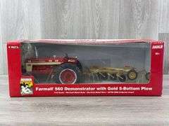 IH McCormick Farmall 560 Diesel NF Demonstrator W/Gold 5 Bottom Plow, 1/16, Ertl, NFTM