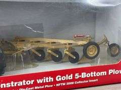 IH McCormick Farmall 560 Diesel NF Demonstrator W/Gold 5 Bottom Plow, 1/16, Ertl, NFTM