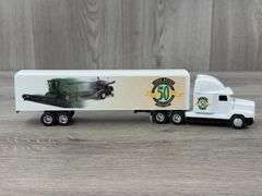 Freightliner 120 John Deere Self-Propelled Combines Tractor Trailer, 1/64, 50 Yrs. Of Leadership, Ertl Collectibles