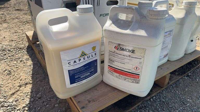 Capsule - Drift Adjuvant / Smoke - Water Conditioner - Qty. 1- 2.5 gal jug of each