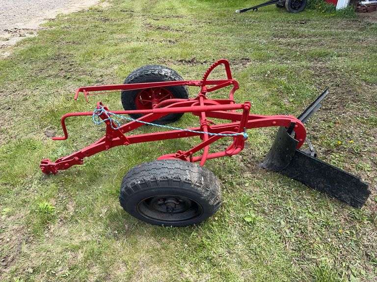 International Harvester McCormick-Deering Plow - Mechanical Trip, Single Bottom