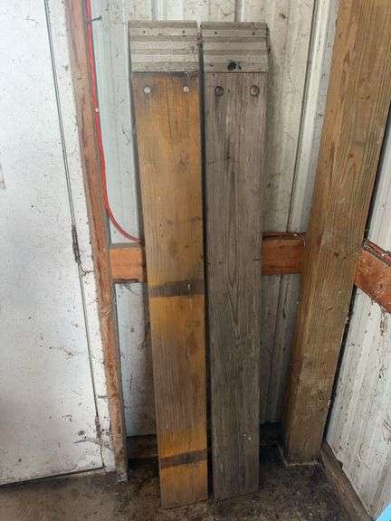 Pair of Reese 700lb Capacity Wood and Metal Loading Ramps
