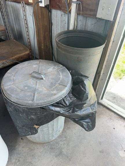 Galvanized Metal Trash Cans with Lid