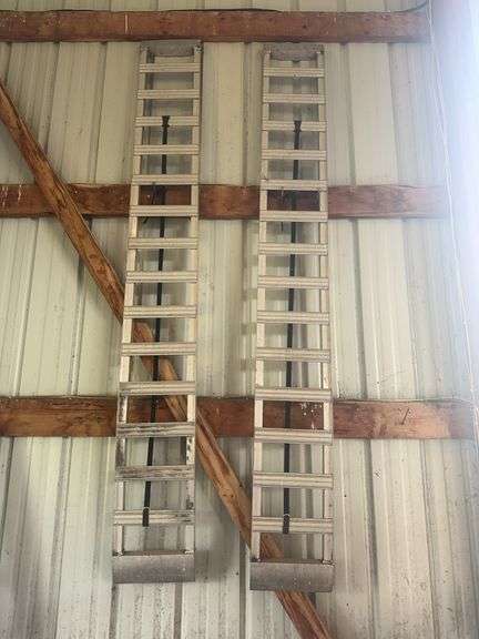 Pair of Heavy Duty Aluminum Loading Ramps with Straps