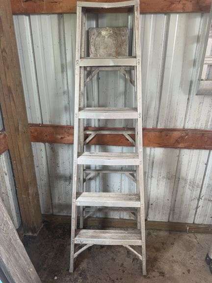 Keller Six Foot Aluminum Folding Step Ladder with Paint Shelf