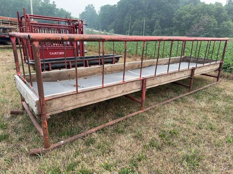Cattle Feeder