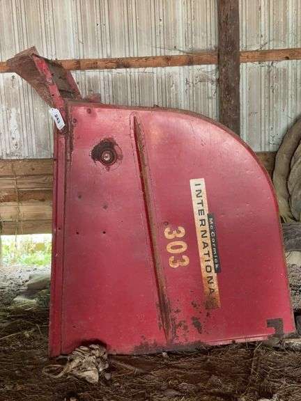 International McCormick 303 Combine Cover