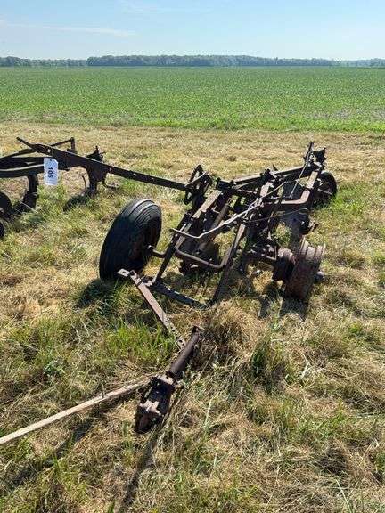 International Harvester 3 Bottom Moldboard Plow - Pull Type