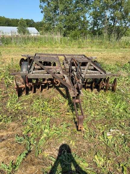 9’ Disk on 7” Spacing - Hydraulic Lift