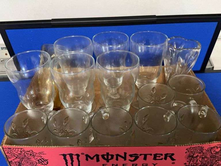 Clear Libbey Parfait Goblets and Pasari Livia Frosted Glass Mugs Lot