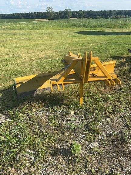 Servis Model R900 Heavy Duty Three Point Tractor Scraper Blade