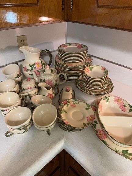 Vintage Franciscan Earthenware Desert Rose Dinnerware Set Service Items