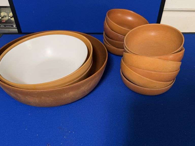 Ellingers Sheboygan Wisconsin Composite Wood Fiber Salad Bowls Set
