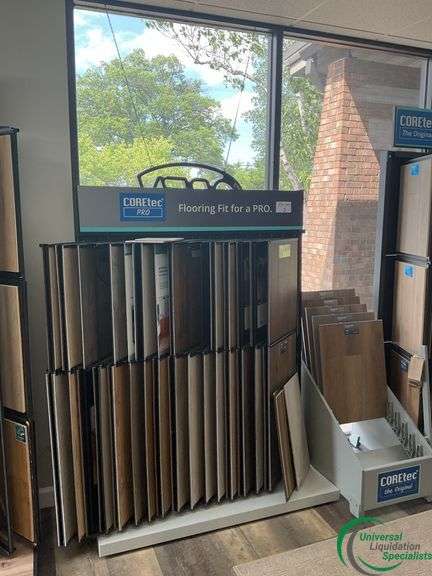 4 COREtec Flooring Displays