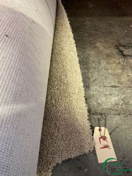 8 rolls of carpet remnants