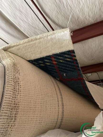 2 rolls of carpet Reminence