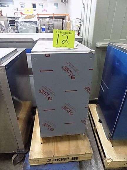 Perlick # HA15CI 15" ADA Height Compliant, Clear Ice Maker, SS Door