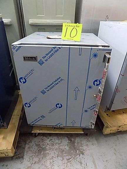 Perlick # HB24FS4S SS 24" Commercial ADA-Compliant Freezer