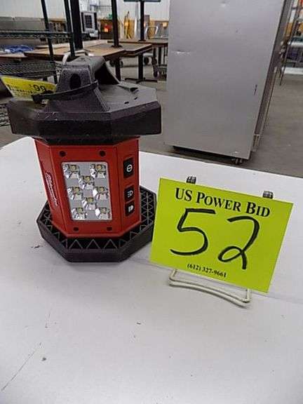 milwaukee M18 18" LED Floodlight