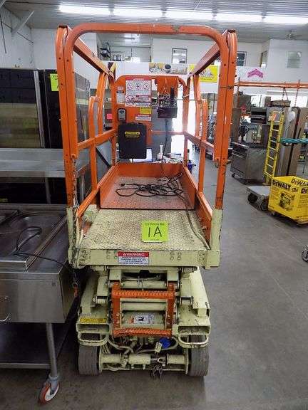 JLG 1932E2 Scissor Lift
