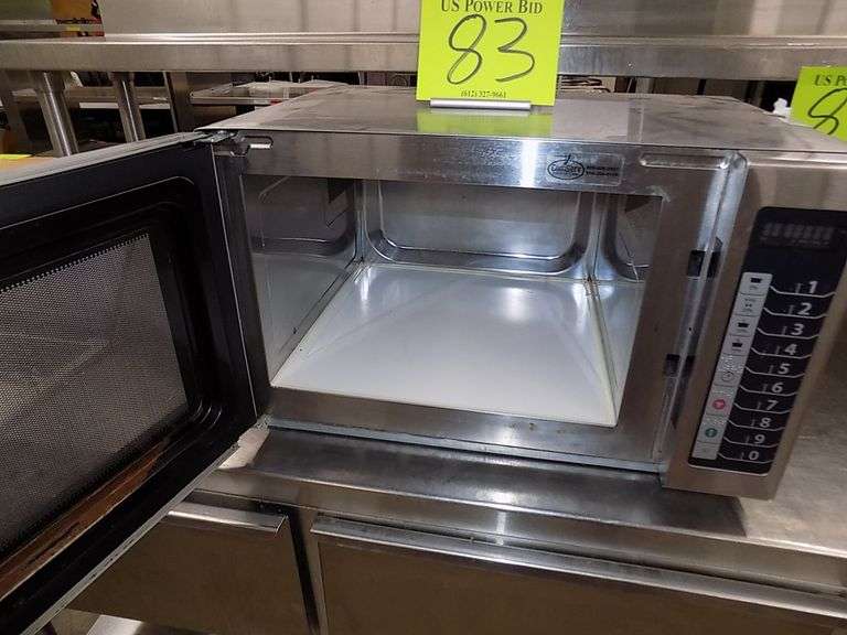 Amana Commercial Microwave Oven