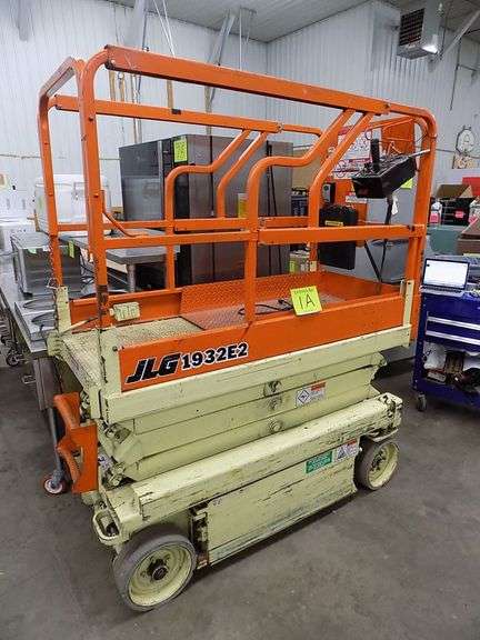 JLG 1932E2 Scissor Lift