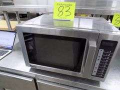 Amana Commercial Microwave Oven