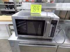 Amana Commercial Microwave Oven