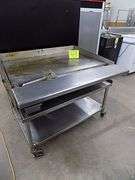 Imperial Nat Gas Griddle w/ SS Equip Stand