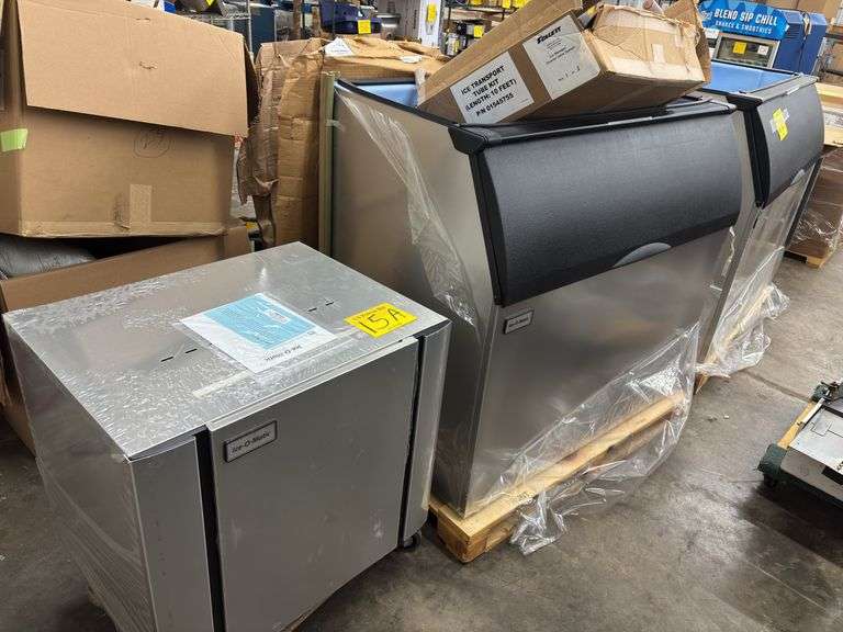 Ice O Matic Ice Machine / Bin